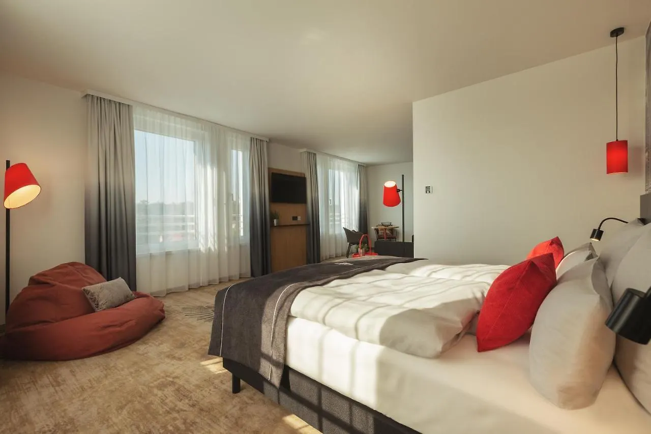 Hotel Holiday Inn - The Niu, Sparrow Regensburg By Ihg