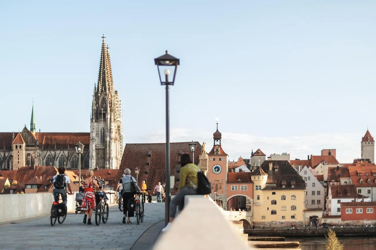 Hotel Holiday Inn - The Niu, Sparrow Regensburg By Ihg