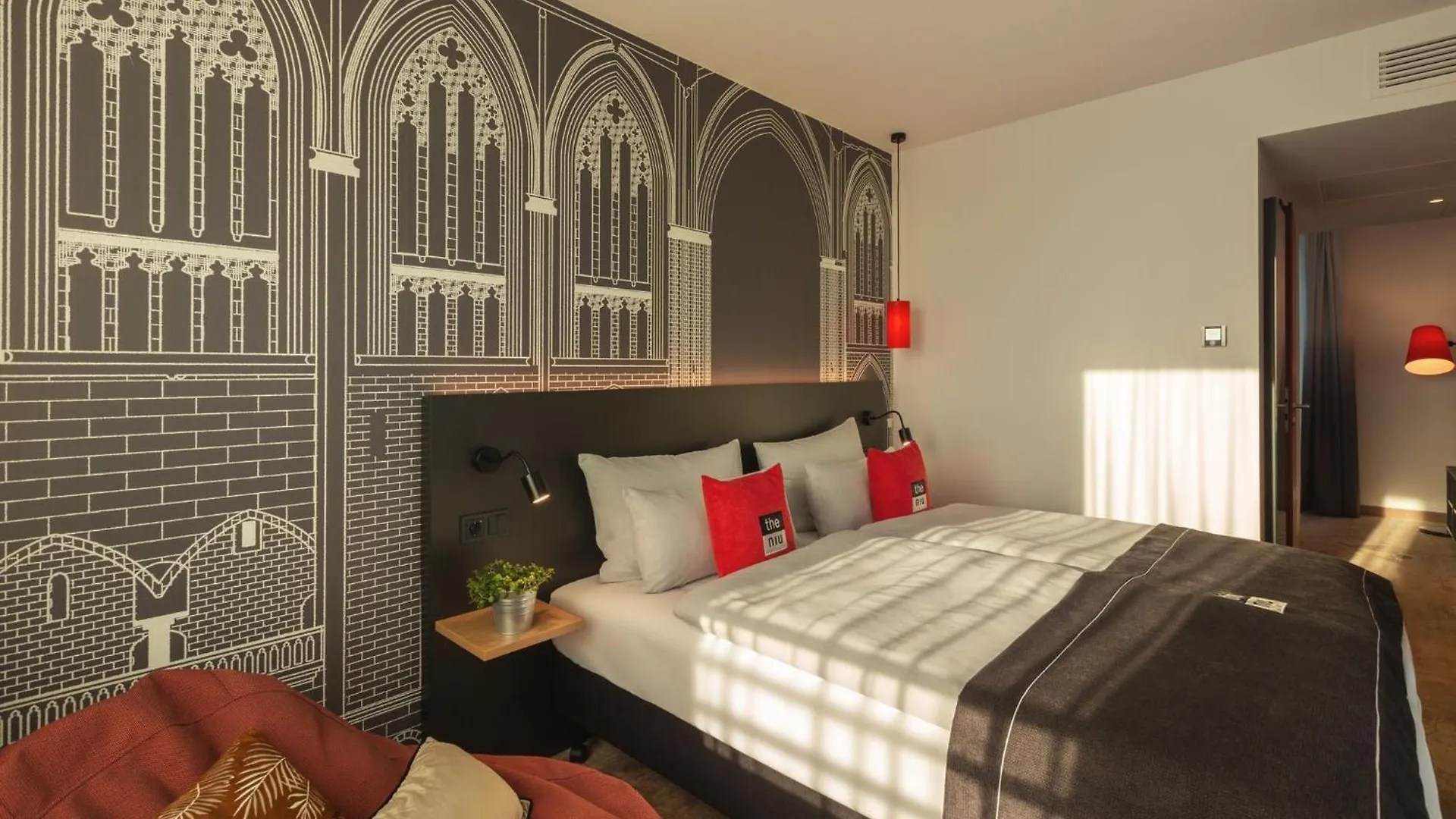Holiday Inn - The Niu, Sparrow Regensburg By Ihg 3*,  Germany