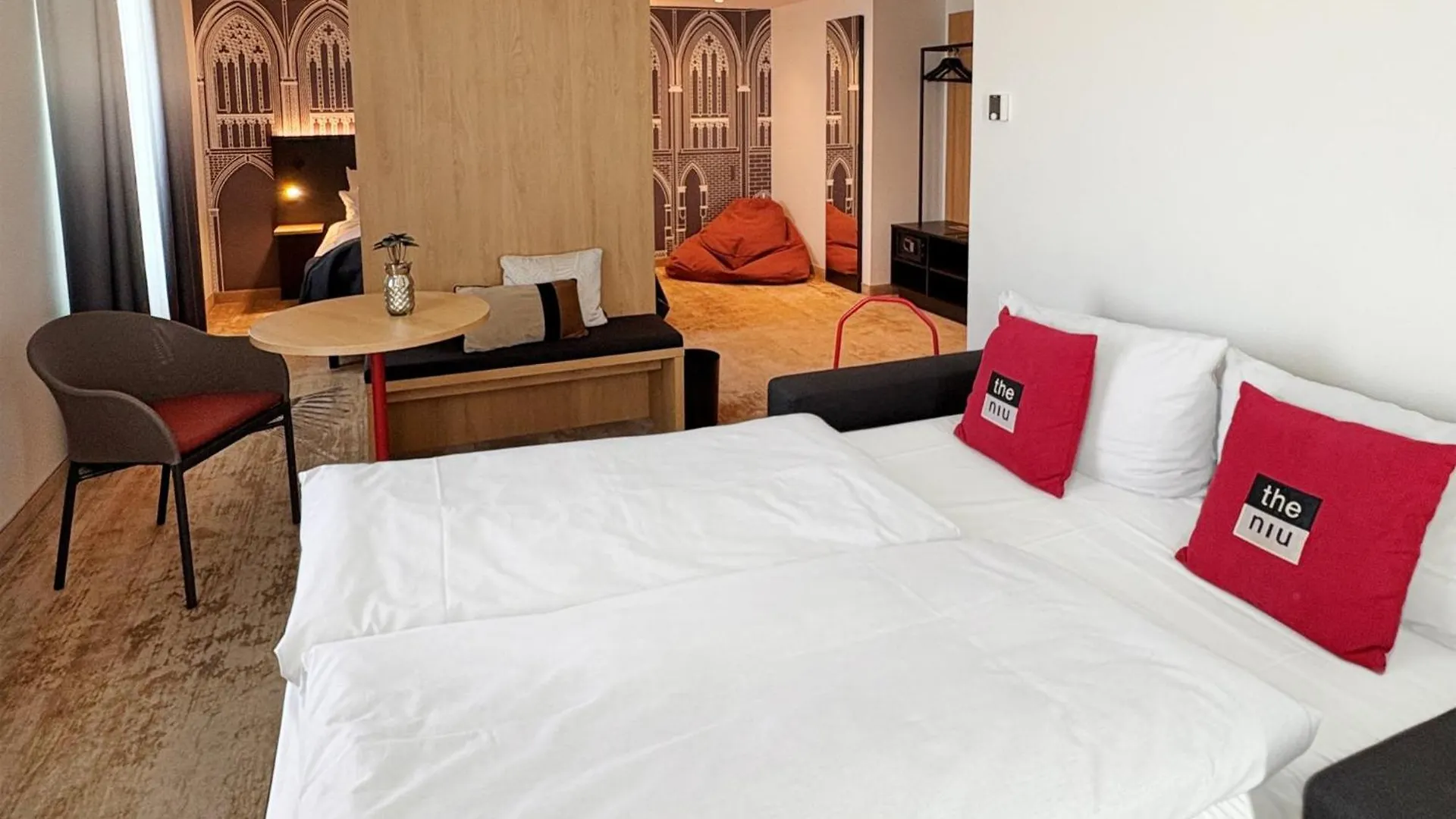 Holiday Inn - The Niu, Sparrow Regensburg By Ihg Germany