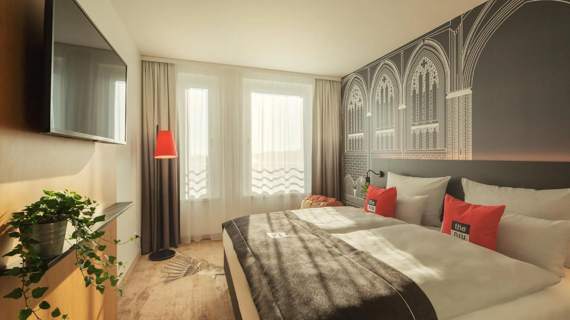 Holiday Inn - The Niu, Sparrow Regensburg By Ihg Hotel